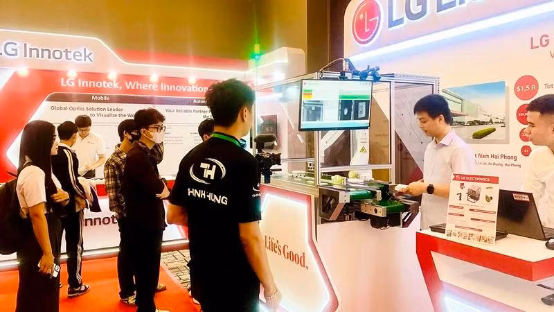 Advanced manufacturing technology of LG Group in Hai Phong.