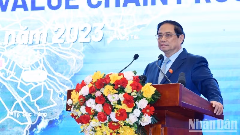 PM Pham Minh Chinh speaks at the ceremony.