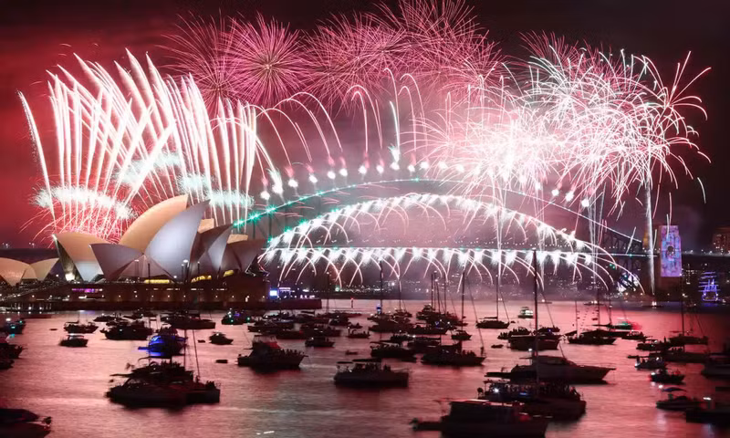 A few hours later, Sydney enters the main performance. (Photo: David Gray/AFP/Getty Images) A few hours later, Sydney enters the main performance. (Photo: David Gray/AFP/Getty Images)