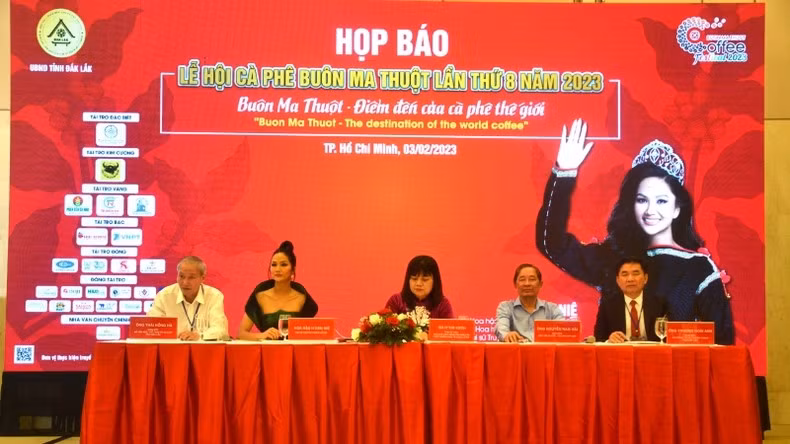 At the press conference (Photo: NDO)