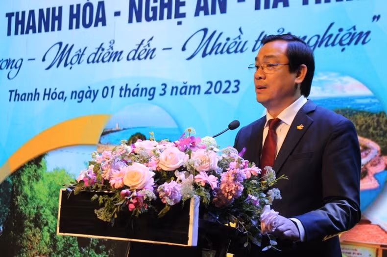 The VNAT's General Director Nguyen Trung Khanh speaks at the conference.