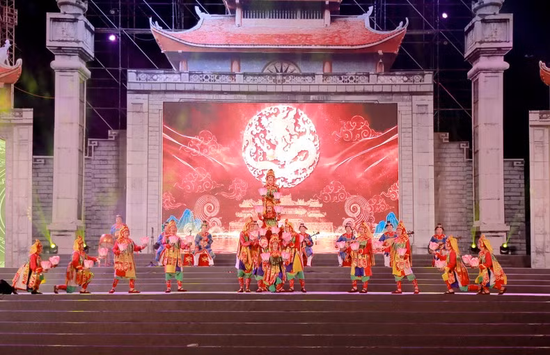 Hue royal court music is promoted at the festival.