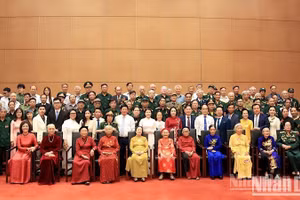 National Assembly Vice Chairwoman Nguyen Thi Thanh and delegates at the meeting. (Photo: NDO)