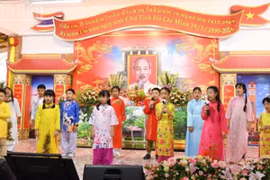 A performance at the celebration commemorating the 136th birth anniversary of President Ho Chi Minh in Nakhon Phanom Province, Thailand