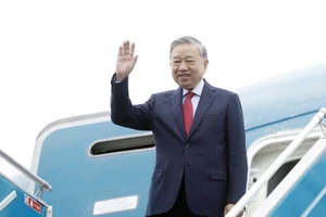Party General Secretary To Lam leaves Ha Noi on February 18 morning to attend the inaugural meeting of the Board of Peace for Gaza in Washington D.C., the US. (Photo: VNA)