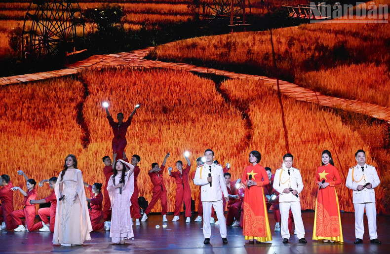 Art performances during the congress. 070825-tt-9.jpg