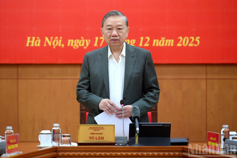 Party General Secretary To Lam delivers directive remarks at the second meeting of the Central Steering Committee on institutional and legal perfection.