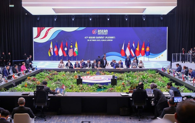 The plenary session of the 47th ASEAN Summit and the handover ceremony of the second protocol amending the ASEAN Trade in Goods Agreement (ATIGA) on October 26, 2025 (Photo: VNA) vna-potal-thu-tuong-pham-minh-chinh-tham-du-phien-toan-the-hoi-nghi-cap-cao-asean-lan-thu-47-8364259.jpg