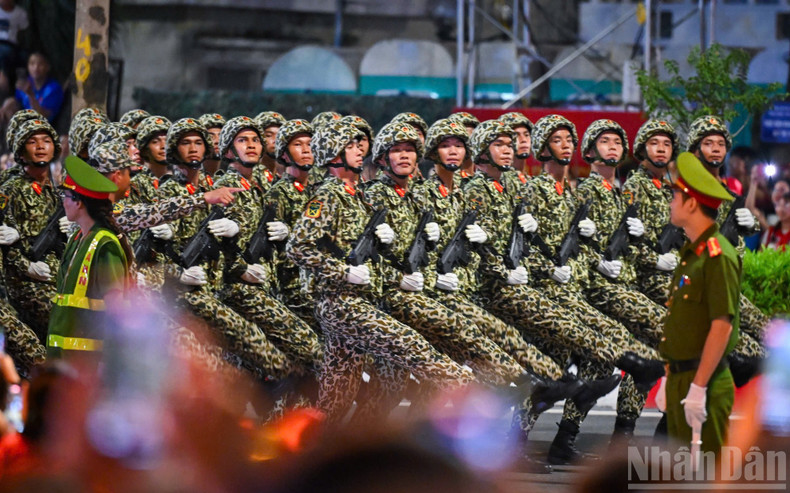 This was the final rehearsal before the State-level preliminary review on the evening of August 27. 250825-tong-13.jpg