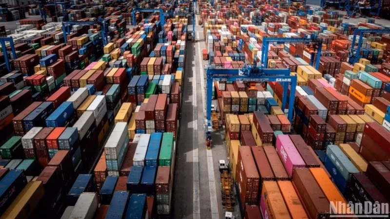 Measures are needed to return former economic engines to the orbit of high growth.