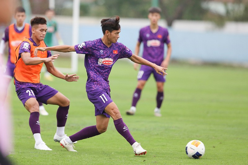 Vietnam calls up U-22 players for upcoming tournaments 