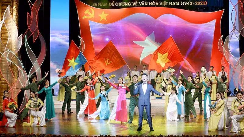 An art programme to mark 80 years of the "Outline on Vietnamese Culture". (Photo: Tran Huan)