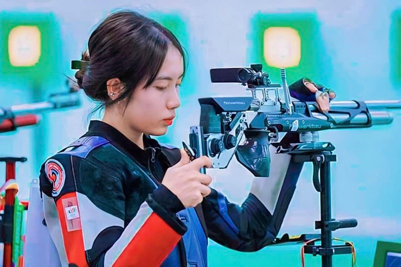 Vietnamese markswoman Le Thi Mong Tuyen.