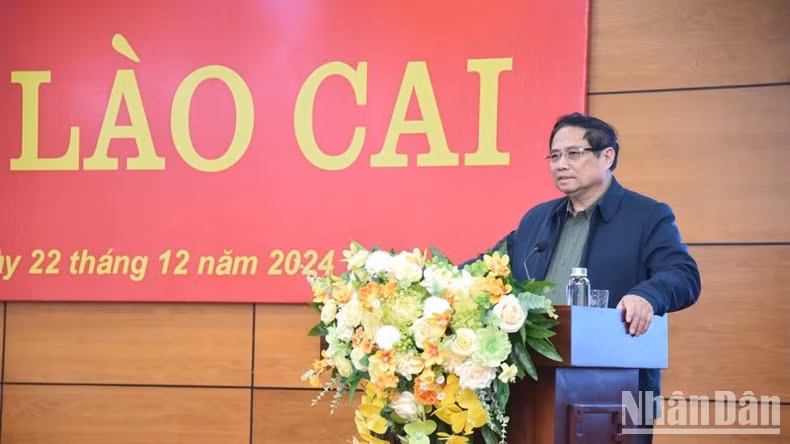 PM Pham Minh Chinh speaks at the working session. (Photo: Tran Hai)