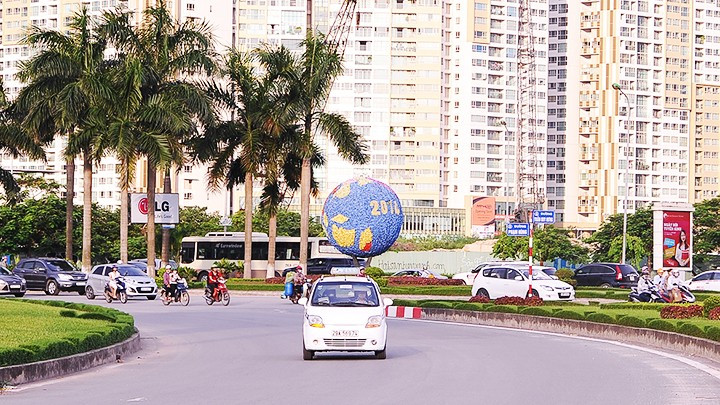 It is necessary to strictly control the emission levels of vehicles. (Photo: Hai Nam)