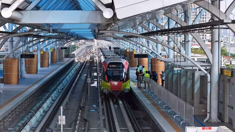 A station of the Nhon-Hanoi Stration metro line. A station of the Nhon-Hanoi Stration metro line.