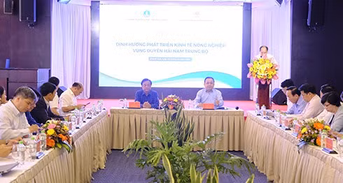 At the conference (Photo: Khanh Hoa Newspaper)