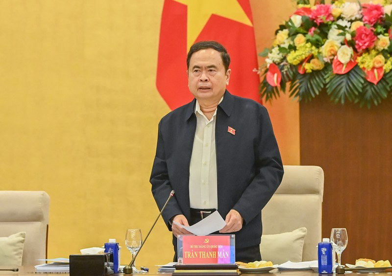 NA Chairman Tran Thanh Man addresses the meeting. (Photo: VNA) 
