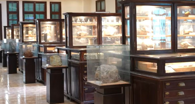 The Hanoi Geological Museum, located at 6 Pham Ngu Lao Street, is an attractive destination for nature enthusiasts.