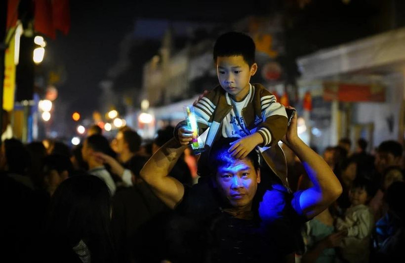 Earth Hour has been observed annually in Vietnam since 2009. (Photo: VNA) 