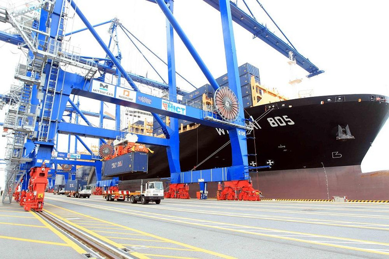 Container ships at Hai Phong Port. (Photo: VNA)