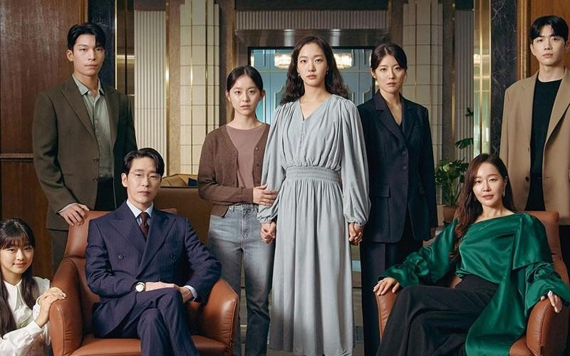 "Little Women" is alleged to distort Vietnamese history.