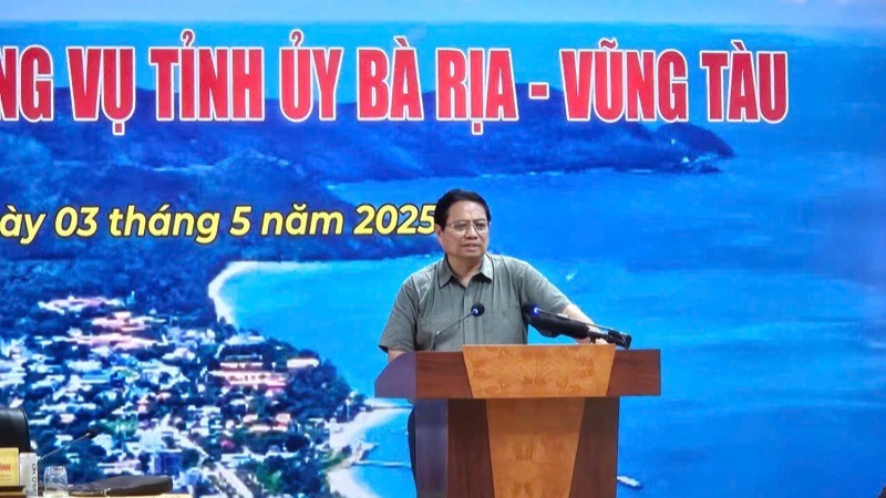 PM Pham Minh Chinh speaks at the meeting with Ba Ria-Vung Tau leaders. (Photo: Vu Tan)