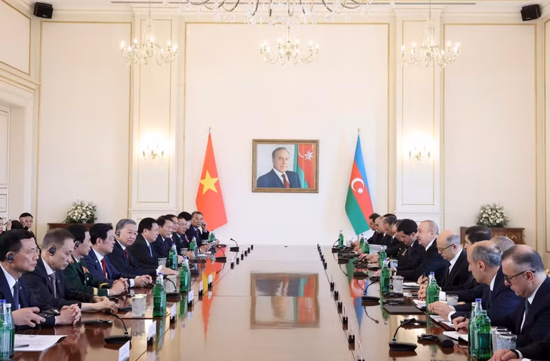 The talks between General Secretary To Lam and Azerbaijani President Ilham Aliyev. (Photo: Thong Nhat/VNA)