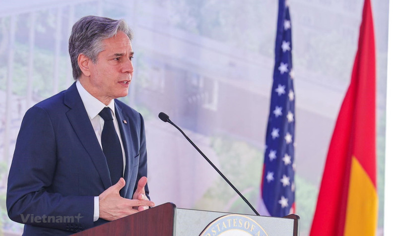 US Secretary of State Antony Blinken speaks at the press briefing in Hanoi on April 15. (Photo: VNA)
