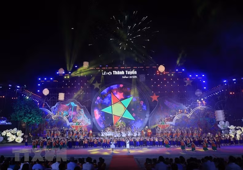 A performance at the event. (Photo: VNA) A performance at the event. (Photo: VNA)