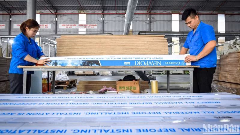 ADB projects Vietnam’s 2024 GDP growth at 6%.