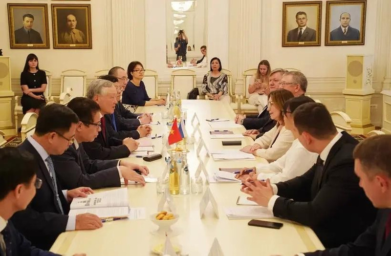 At the meeting between Chief Justice of the Supreme People’s Court Nguyen Hoa Binh and Chairwoman of the Russian Supreme Court Irina Podnosova. (Photo: VNA)