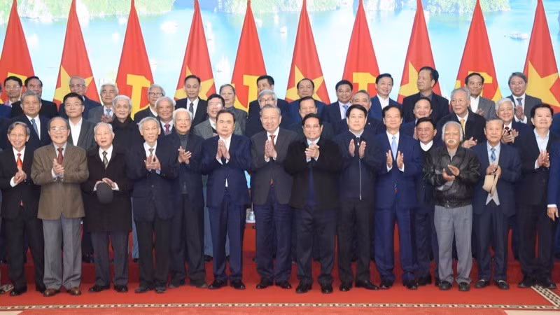 Party and State leaders at the event. (Photo: Tran Hai)