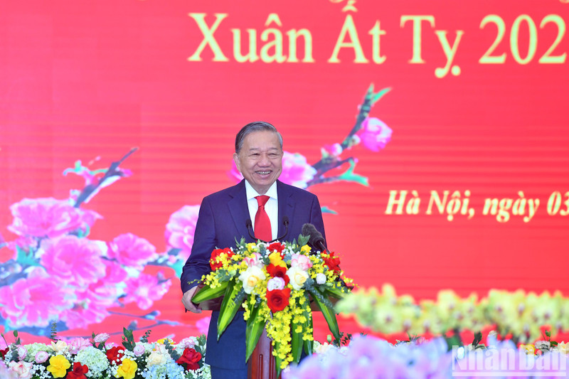 Party General Secretary To Lam speaks at the meeting. (Photo: Dang Khoa)