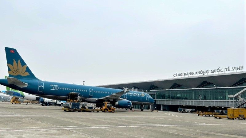 The current capacity of Vinh Airport is 3 million passengers a year.