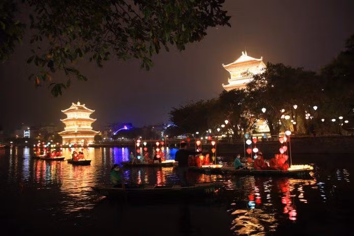 Hoa Lu Old Quarter at night. (Photo: Ninh Binh Department of Tourism)