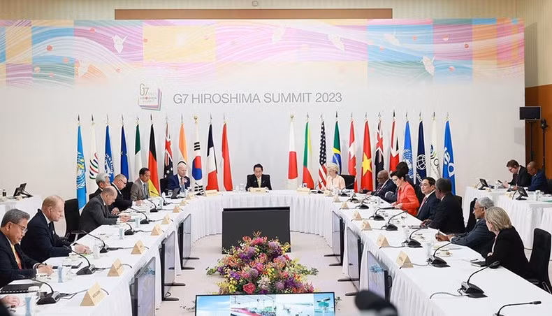Prime Minister Pham Minh Chinh and world leaders at the PGII meeting.