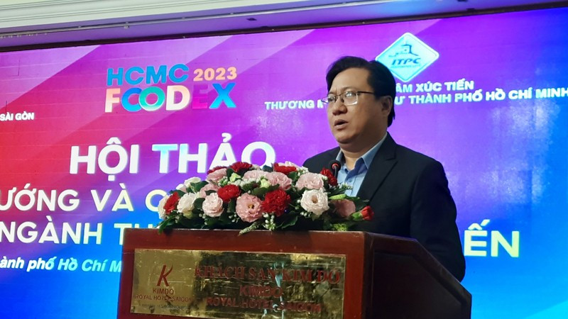 ITPC Deputy Director Nguyen Tuan speaks at the event.