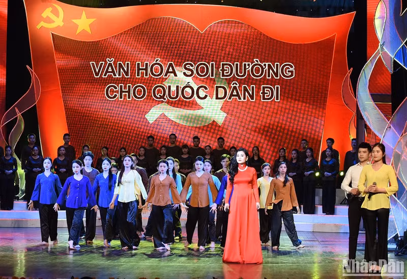 A performance at the event. (Photo: Tran Hai)