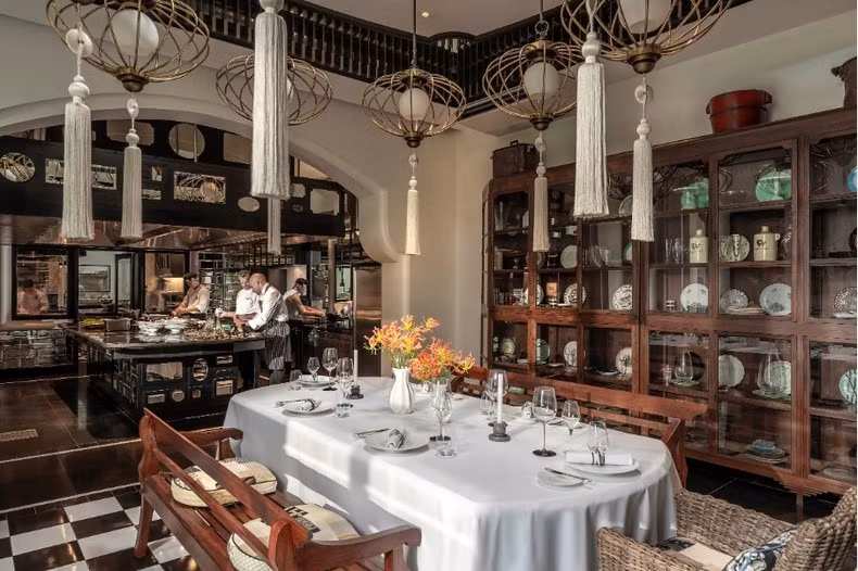 The luxurious interior of La Maison 1888 restaurant The luxurious interior of La Maison 1888 restaurant