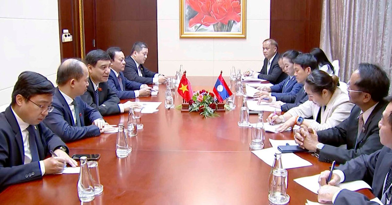 An overview of the working session (Photo: quochoi.vn)
