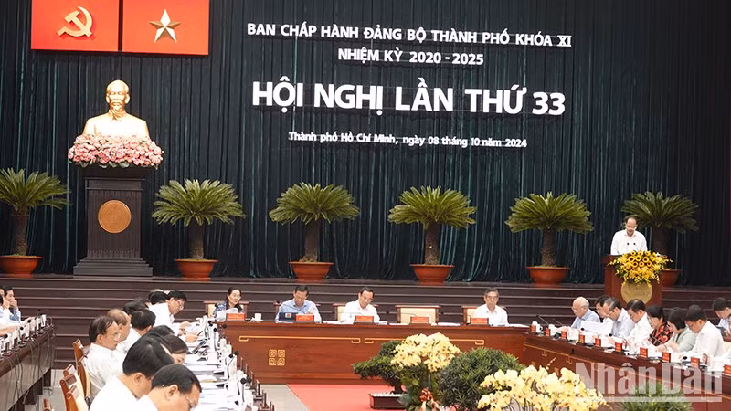 A meeting of the Ho Chi Minh City Party Committee.