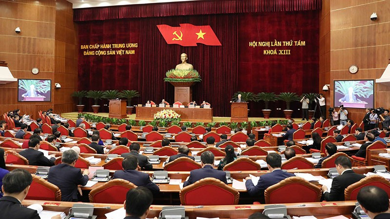 The first working day of the 13th Party Central Committee’s 8th meeting. (Photo: VNA)