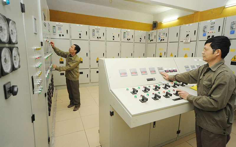 Workers at a pumping station in Bac Ninh Province. (Photo: NDO/An Khanh)