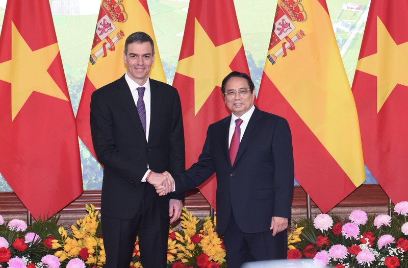 Prime Minister Pham Minh Chinh and Spanish Prime Minister Pedro Sánchez. (Photo: Tran Hai)