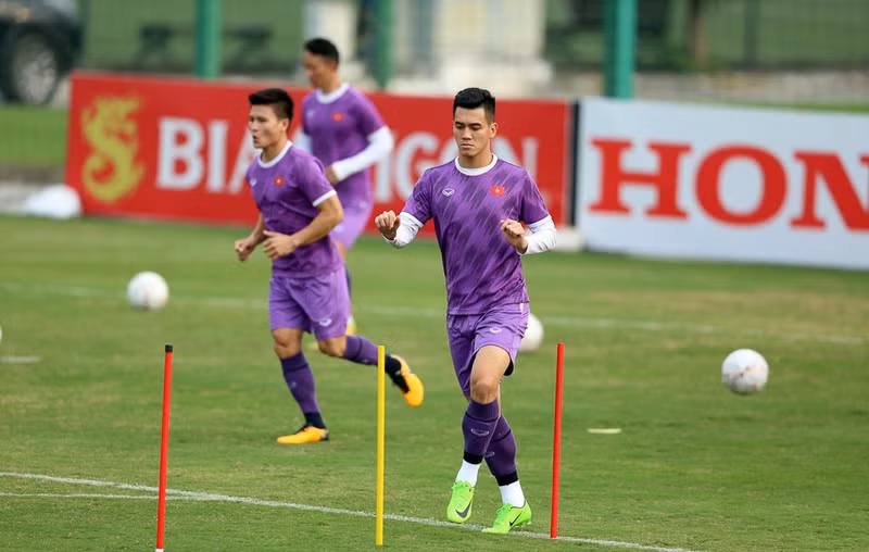 Vietnamese players during a training session on January 1. (Photo: Vietnam Football Federation)