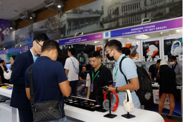 Visitors at the event (Photo: VNA)