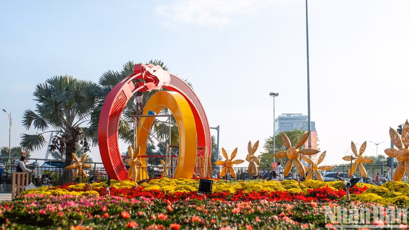 There are many impressive miniature landscapes.