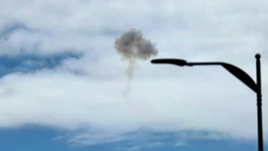 Smoke rises over Jerusalem, Israel, on February 28, 2026. (Photo: Xinhua/VNA)