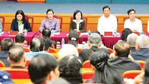 A meeting between candidates and voters during the election campaign for the Ha Noi People’s Council for the 2026–2031 term at “electoral constituency no. 7. (Photo: Hong Thai)